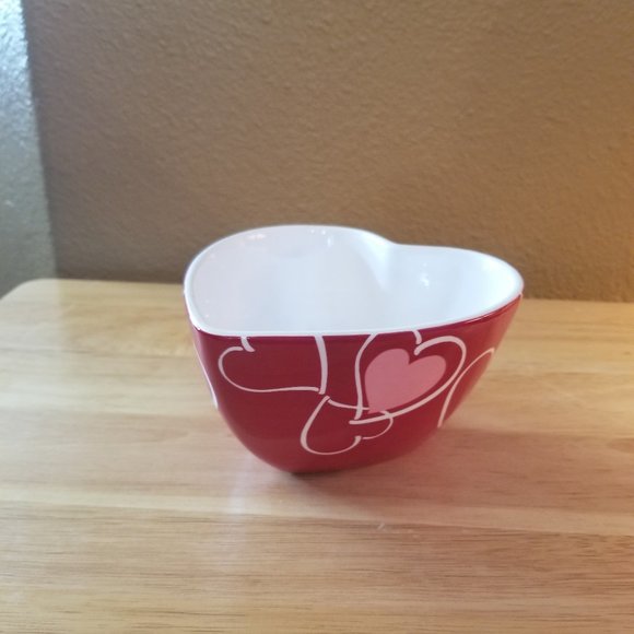 Fresh Decor Holiday Fresh Decor Heart Shaped Candy Dish Poshmark